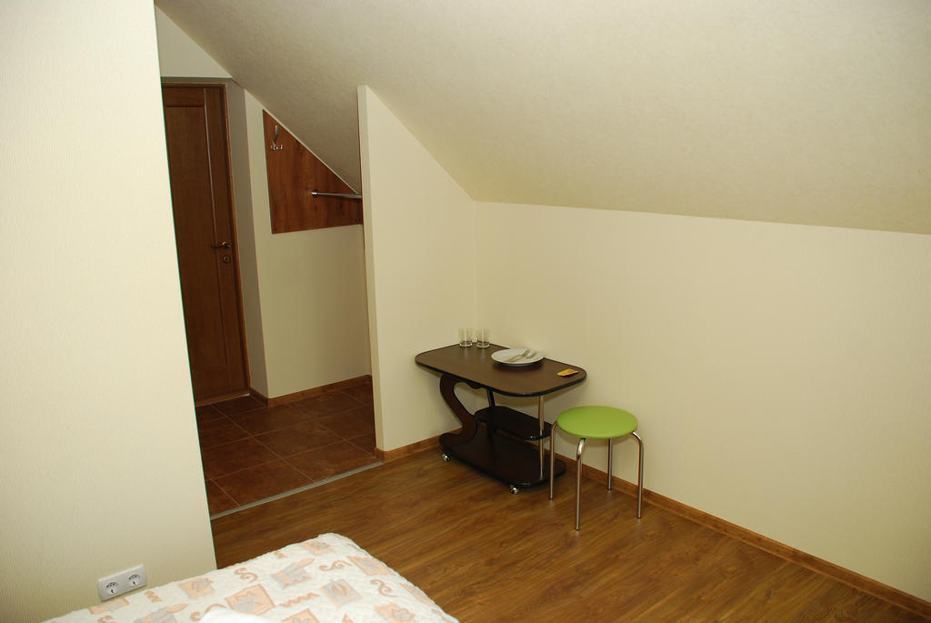 חארקיב Hotel Yar מראה חיצוני תמונה