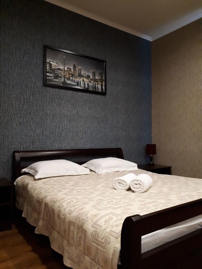 חארקיב Hotel Yar מראה חיצוני תמונה