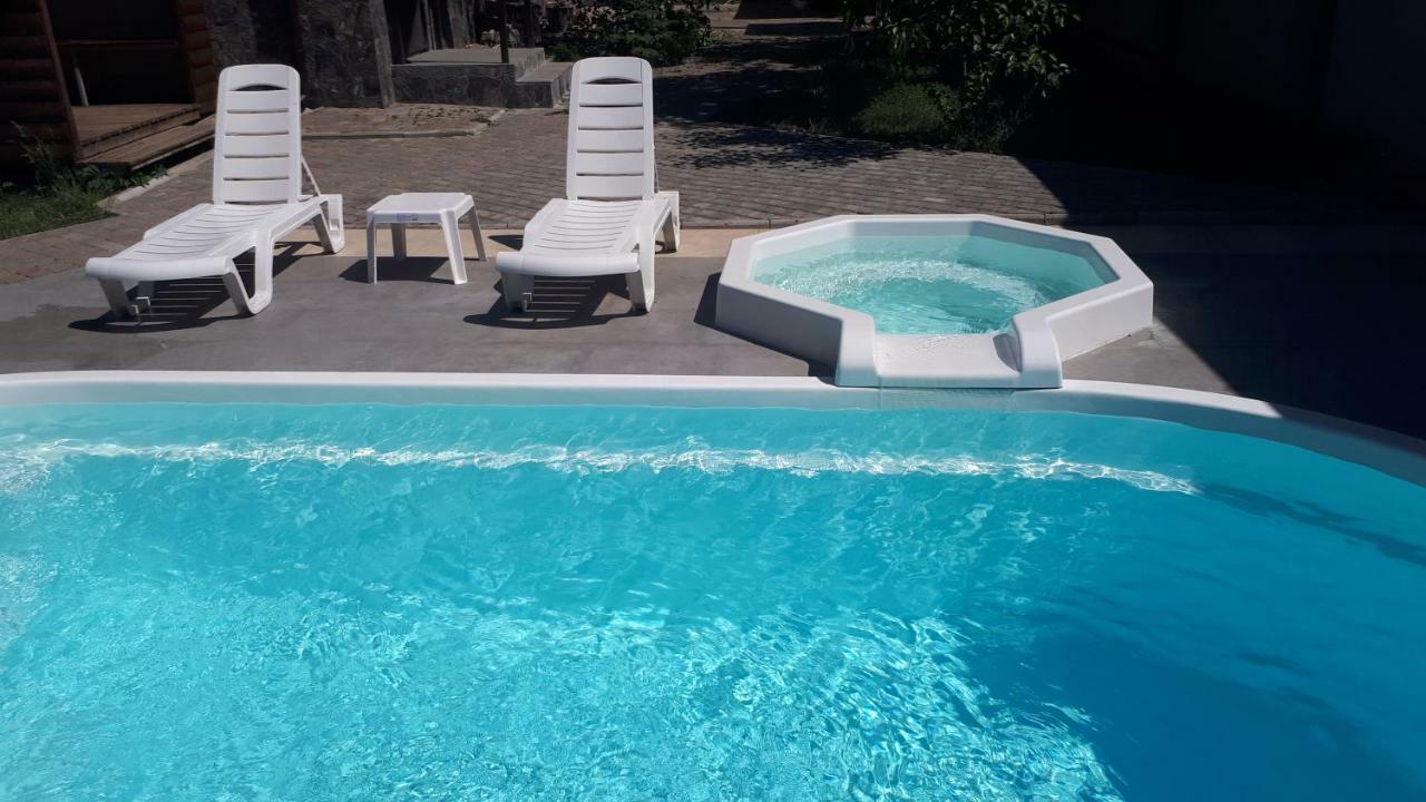 חארקיב Hotel Yar מראה חיצוני תמונה